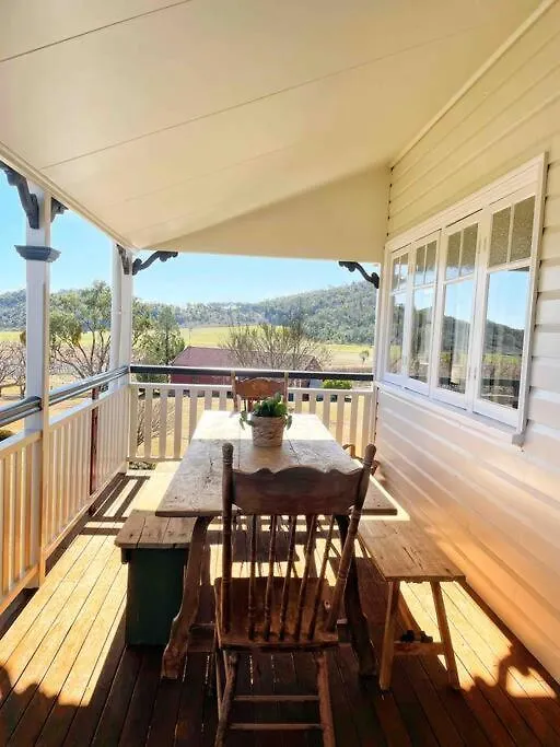 The Homestead At Ballandean Lodge Holiday home