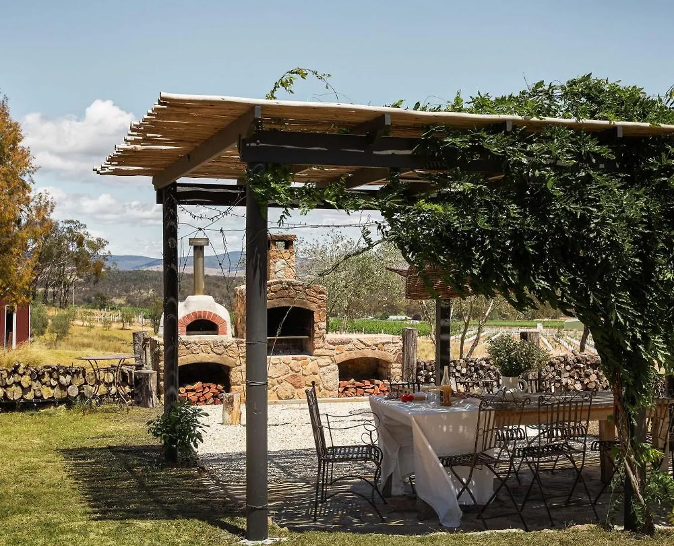 The Homestead At Ballandean Lodge Holiday home