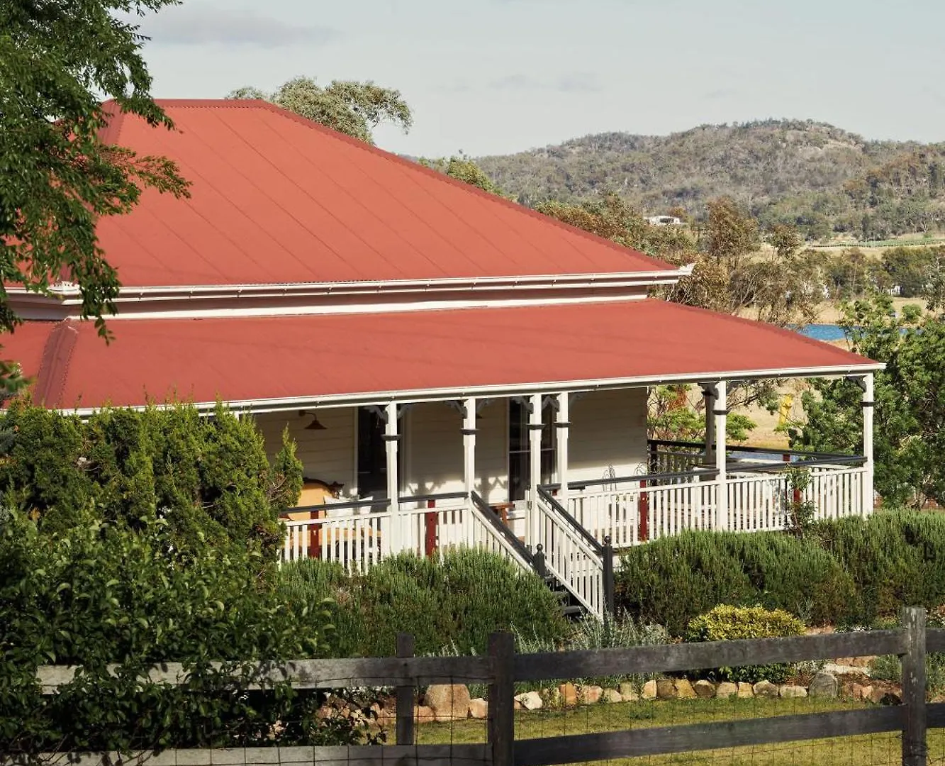 The Homestead At Ballandean Lodge Holiday home